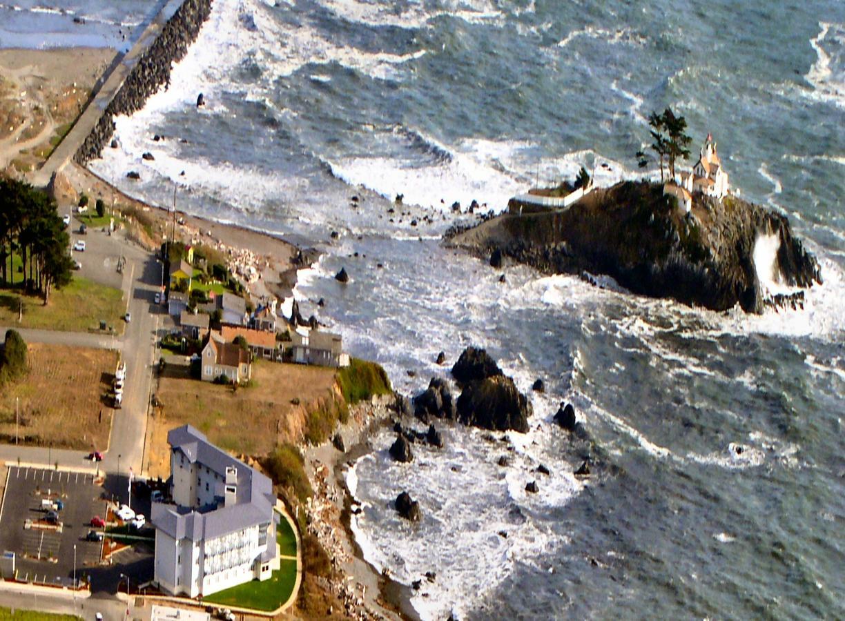 Lodge Oceanfront Crescent City