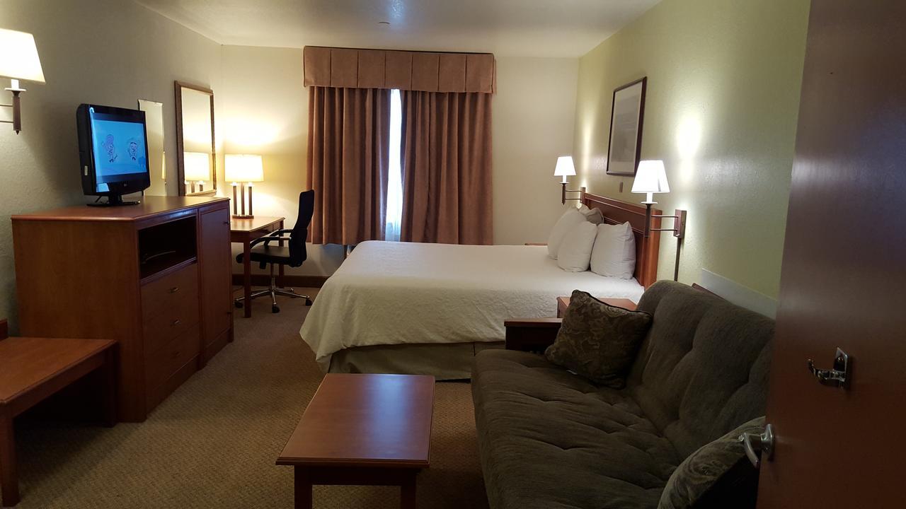 Oceanfront Lodge