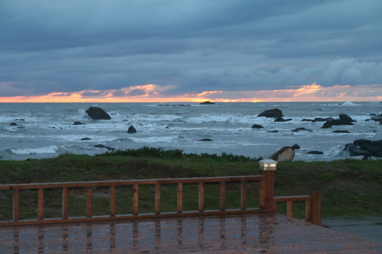Oceanfront Lodge Crescent City