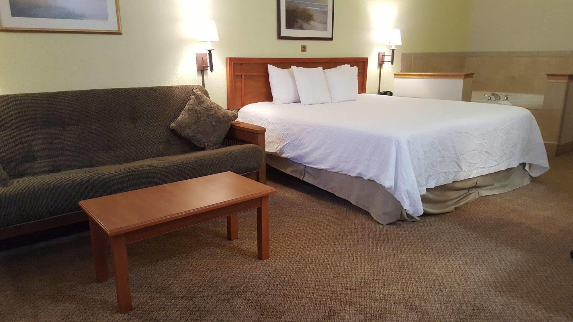 Lodge Oceanfront Crescent City